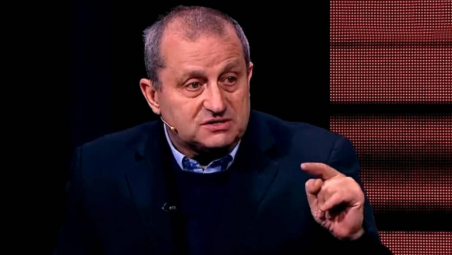 BIVŠI OBAVEŠTAJAC OTKRIVA Ko ima prednost u strateškom naoružanju - Rusija ili SAD?