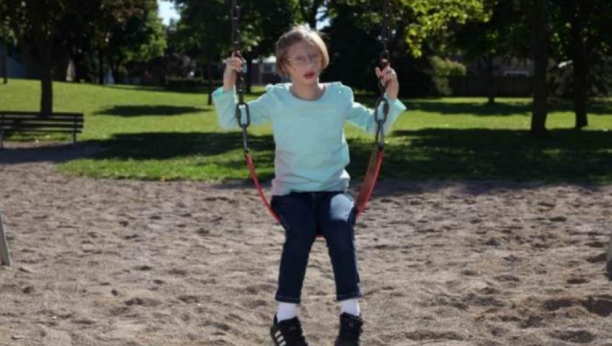 LEKARI NISU VEROVALI DA ĆE PREŽIVETI  Devojčica danas ima 12 godina i osvojiće vam srce kad je vidite