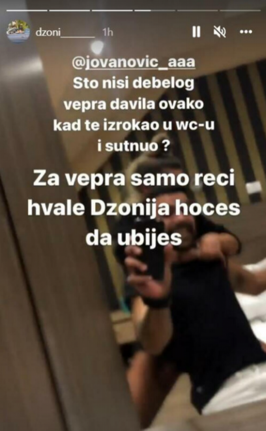 KRUNISALI LJUBAV? Ana Jovanović ponovo u zagrljaju dečka kojeg je tukla