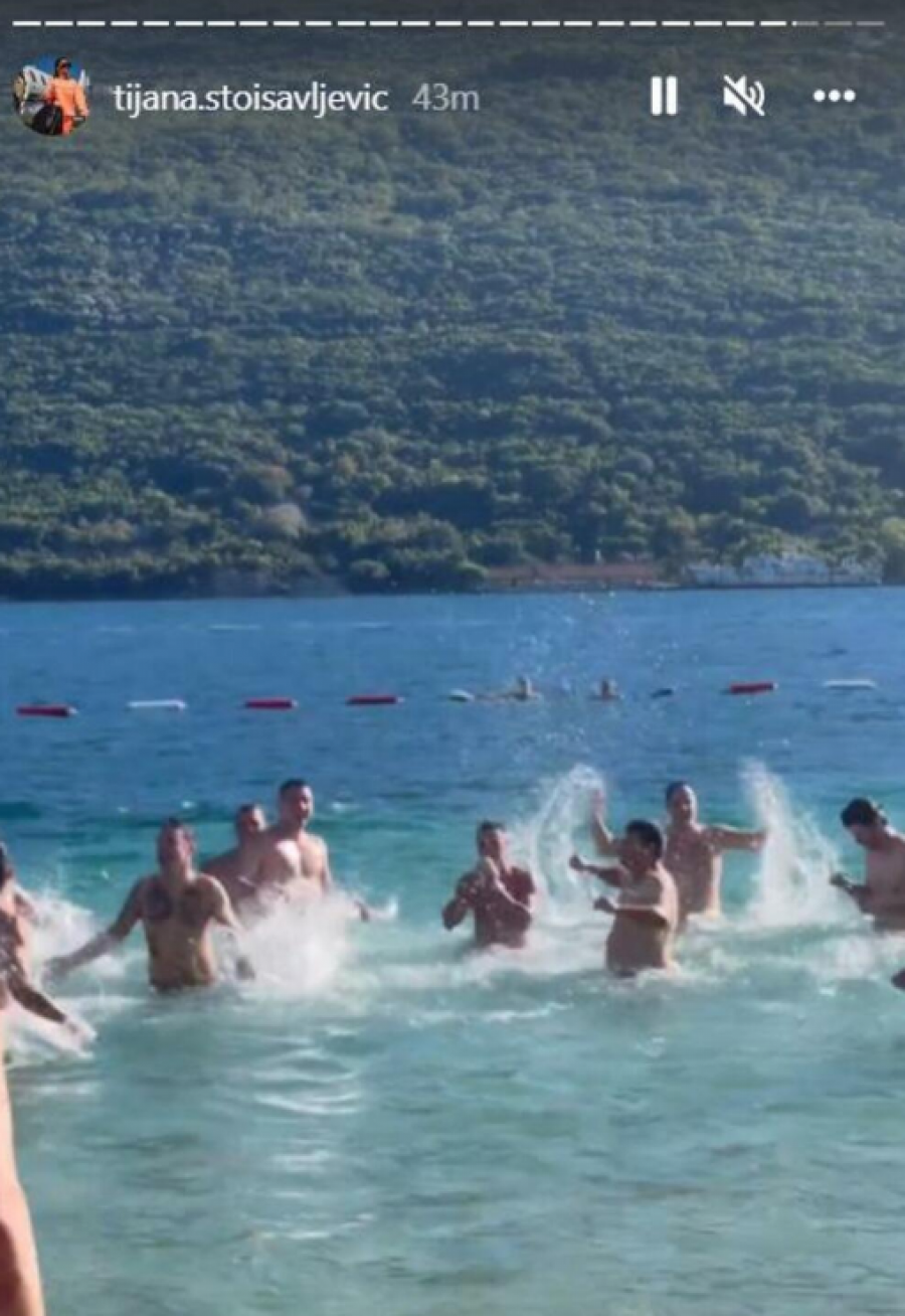 TREĆI DEO SVADBENOG VESELJA ĐOKOVIĆA Glamur i originalnost u prvom planu, a ovo su muškarci dobili za kupanje