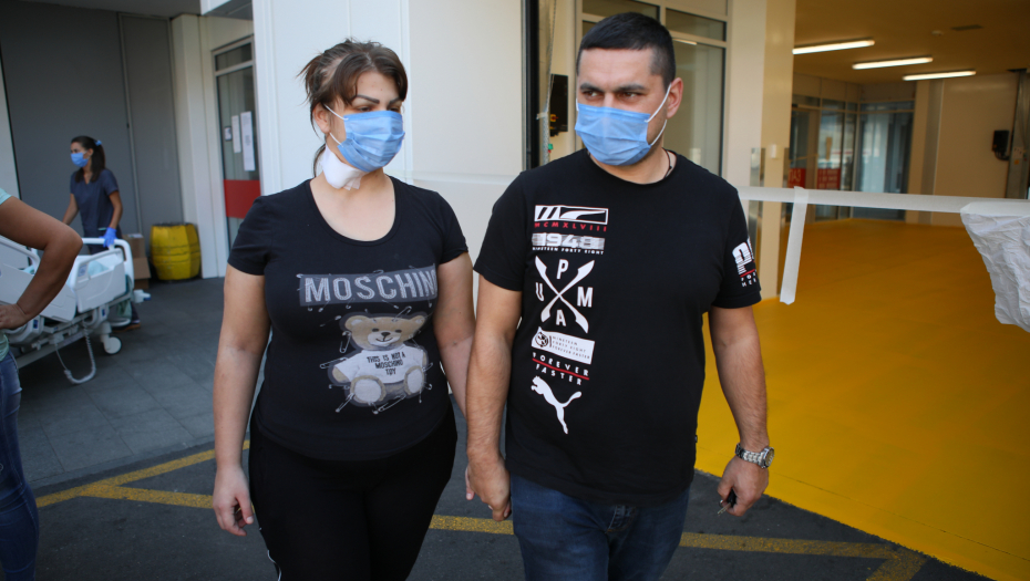 PRVI SNIMAK MILJANE I ŽELJKA Kulićeva uživa u Nišu sa porodicom, a evo ko joj sve pravi društvo osim naslednika (VIDEO)