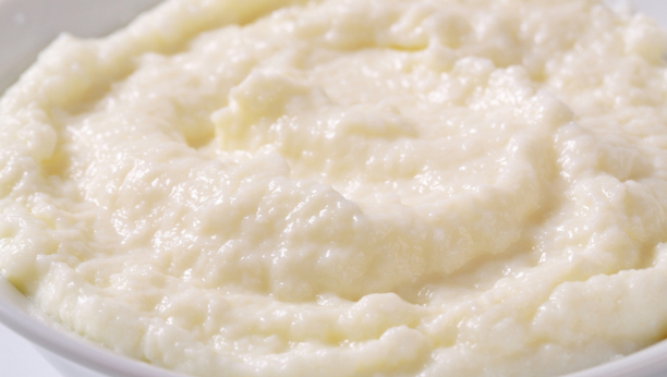 TRADICIONALNI CRNOGORSKI RECEPT ZA SMOČANI KAČAMAK: Omijeni ručak naših predaka, redak recept koji se zadržao na našim krajevima