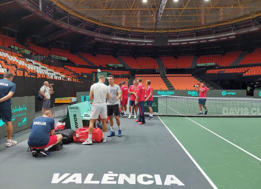 ŠPANIJA POBEDILA SRBIJU Kecmanović izgubio posle drame