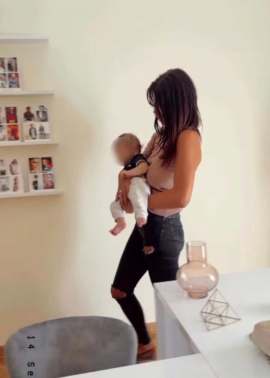 RIGOROZNE DIJETE I NAPORAN TRENING Manekenka vratila devojačku liniju nakon porođaja, uživa sa sinom, a svi je hvale zbog ovog (FOTO)