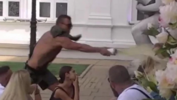 HITNA REAKCIJA VELIKOG ŠEFA Kažnjen Uroš Ćertić zbog polivanja Jelene Golubović