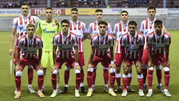 PODVIG ZVEZDINIH OMLADINACA U LIGI ŠAMPIONA Crveno-beli sa igračem manje do pobede