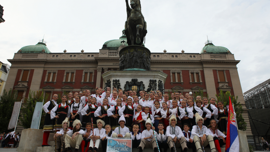 NA RADOST NAJMLAĐIH Dan tradicije održan u Beogradu pod pokroviteljstvom predsednika Vučića (FOTO)