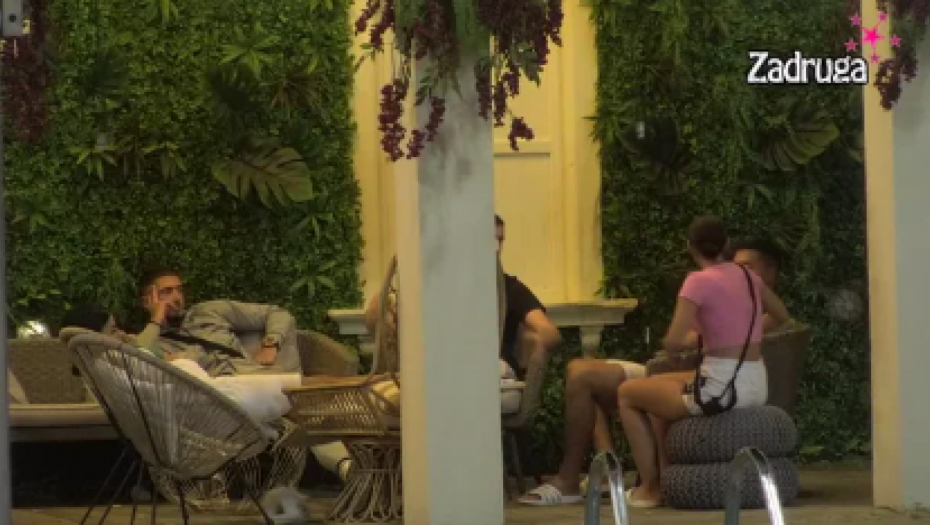 NEĆU DA BUDEM PAĆENICA KAO ONA Milica Veselinović neodlučna povodom Marka Markovića, ne želi da bude ponižena