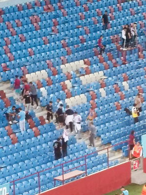 PRELEP GEST Strelac jedinog gola za crveno-bele poklonio dres navijaču Trabzona (FOTO)