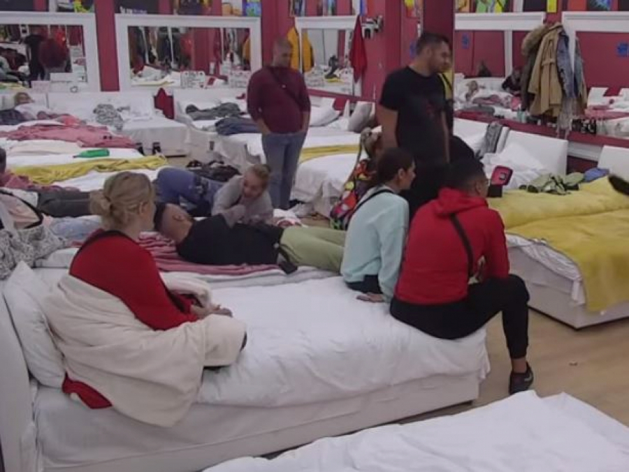 REPERA PROZIVAJU DA JE GEJ Ša na udaru jer je odbio udvaranje ove zadrugarke, cimer izneo šok detalje iz njegovog života