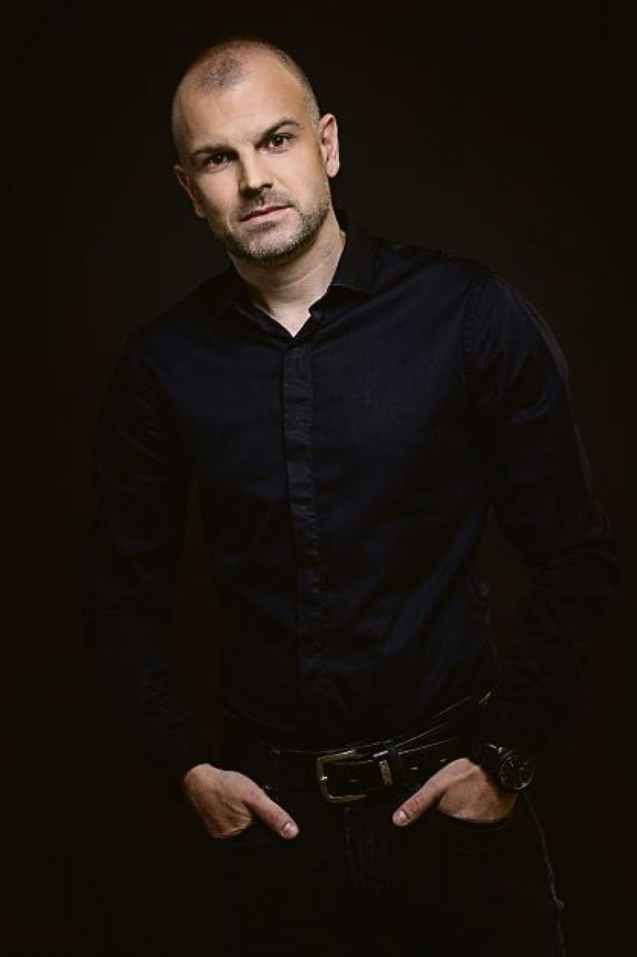 ALARMANTNO! Srbiji nedostaju varioci, tesari, armirači i inženjeri - Zgradu od 4.000 kvadrata zida 12 radnika