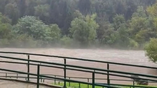 HRVATSKA SE DAVI! Kupa raste iz sata u sat, pale rekordne količine kiše! (FOTO)