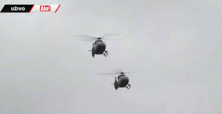 VUČIĆ UPUTIO JAKU I SNAŽNU PORUKU: Ko sme - taj može, ko ne zna za strah taj ide napred! (FOTO)