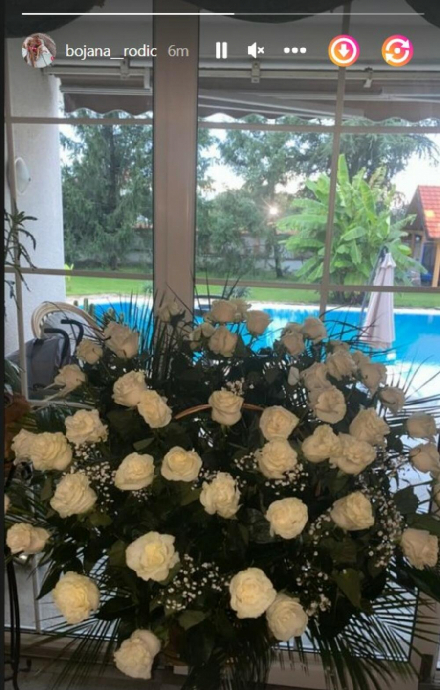 EUFORIJA U SURČINU PRED VENČANJE Bojana Rodić pokazala jedan romantični detalj pored prozora, ima predivno značenje (FOTO)