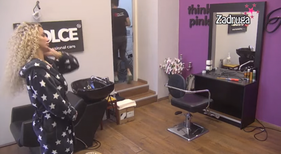 VIŠE NE IZGLEDA OVAKO! Neviđena transformacija Aleksandre Nikolić, samu sebe nije prepoznala (FOTO)