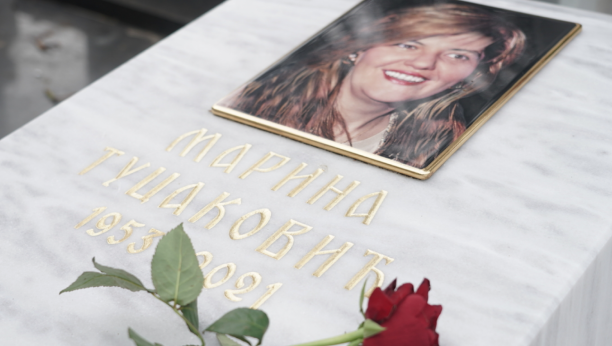 ISPUNJENA NJENA POSLEDNJA ŽELJA Otkriveno značenje ovog detalja na grobu Marine Tucaković (FOTO)