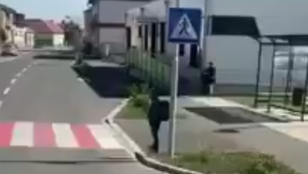 "PA NIJE... OVO JE..." Srbin ostao u potpunom šoku, urenbesna scena na pešačkom prelazu (VIDEO)
