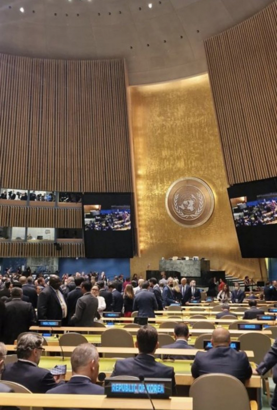 VUČIĆ U UJEDINJENIM NACIJAMA Predsednik na otvaranju debate svetskih lidera, sastao se sa brojnim zvaničnicima (FOTO)