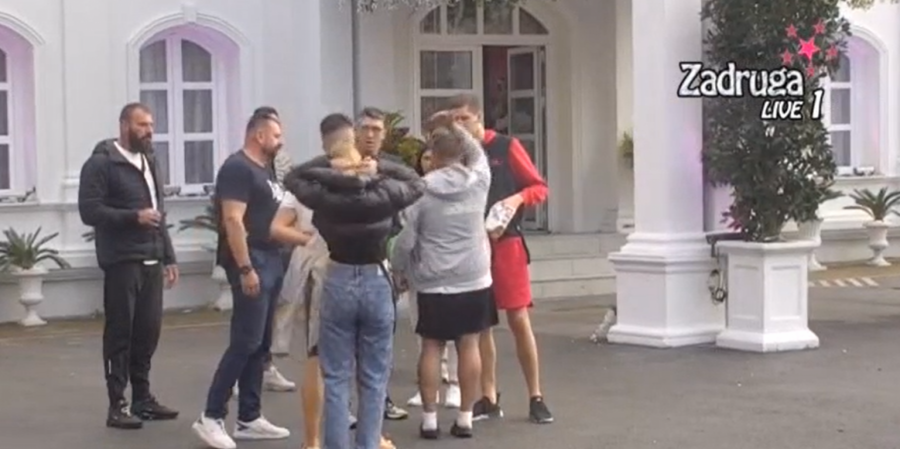 PONOVO VREĐANJE NA NACIONALNOJ OSNOVI?! Haos u Zadruzi 6 u programu uživo, na udaru Robert Mitrović