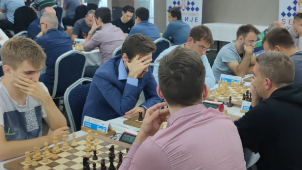 POLITIKA SE PRETVORILA U ZMAJA I RAZNELA JELICU PEP Ako se po jutru dan poznaje, biće ovo dosta ujednačena Prva liga