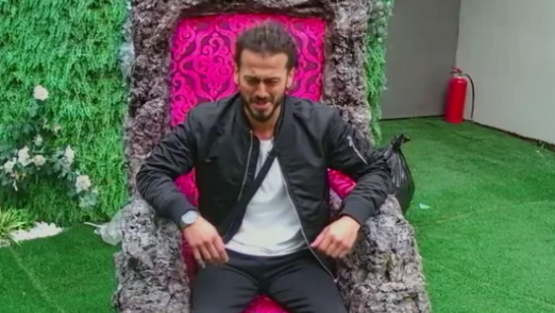 ZADRUGAR NE PRESTAJE DA PLAČE Adam se slomio, pa opleo po Ćertiću: Loš je čovek, ima šizofreniju