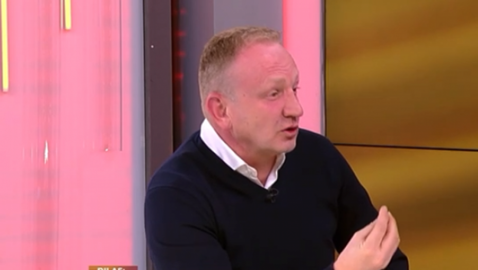 DIVLJE SVINJE ŠETAJU CENTROM ZAGREBA Đilasovci žele da unište Beograd po hrvatskom scenariju