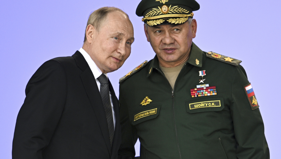 TAJNI PARAGRAF PUTINOVOG UKAZA? Rusija na nogama - Putinova desna ruka se odmah oglasila