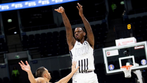 CRNO-BELI UBEDLJIVI U MOSKVI Vukčević i Anđušić vodili Partizan do pobede nad Lokomotivom