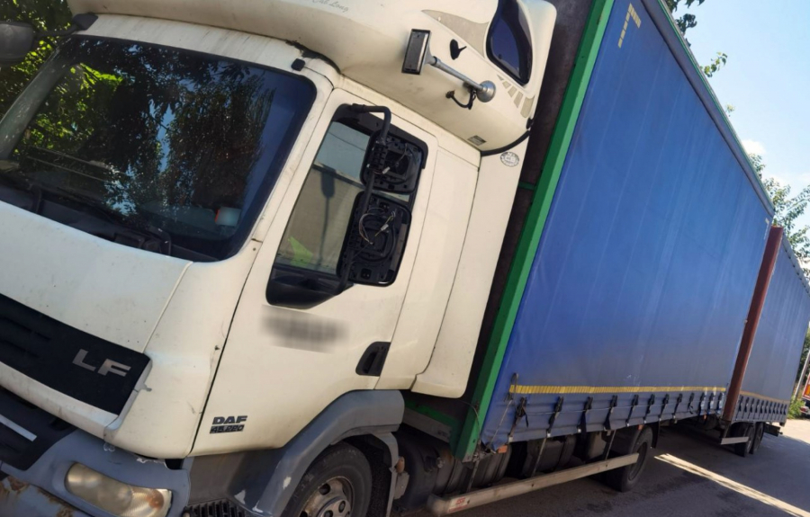 SASLUŠANI ALBANCI KOJI SU U ZEMUNU UHVAĆENI SA DROGOM Krili marihuanu u kamionu, a evo kako su se branili u tužilaštvu!