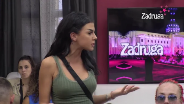 BURNO U ZADRUZI Marković osudio devojke sa kojima se muva što prilaze jedna drugoj, one odmah skočile