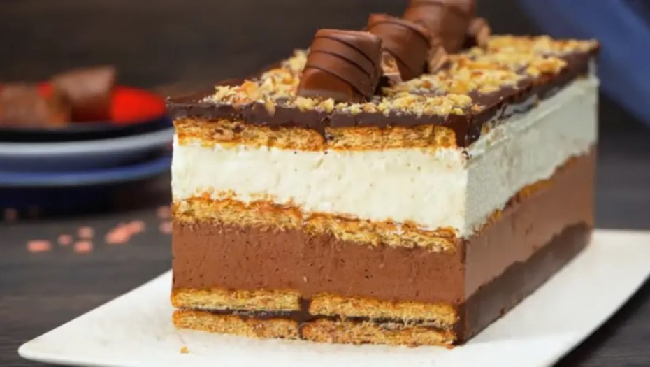 KRALJICA MEĐU POSLASTICAMA Kinder bueno torta, izdašna, kremasta, preukusna