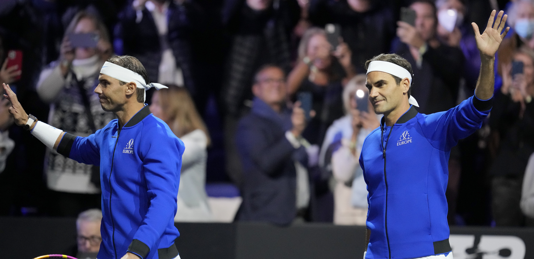 KRAJ JEDNE ERE Rodžer Federer odigrao poslednji meč i oprostio se od tenisa (FOTO/VIDEO)