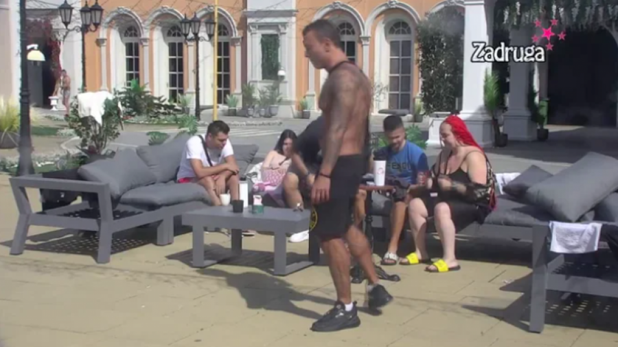 UHODI DEVOJKE, A VI JE BRANITE Uroš Ćertić izgovorio za Matoru ono što misli cela Bela kuća, muk u Zadruzi