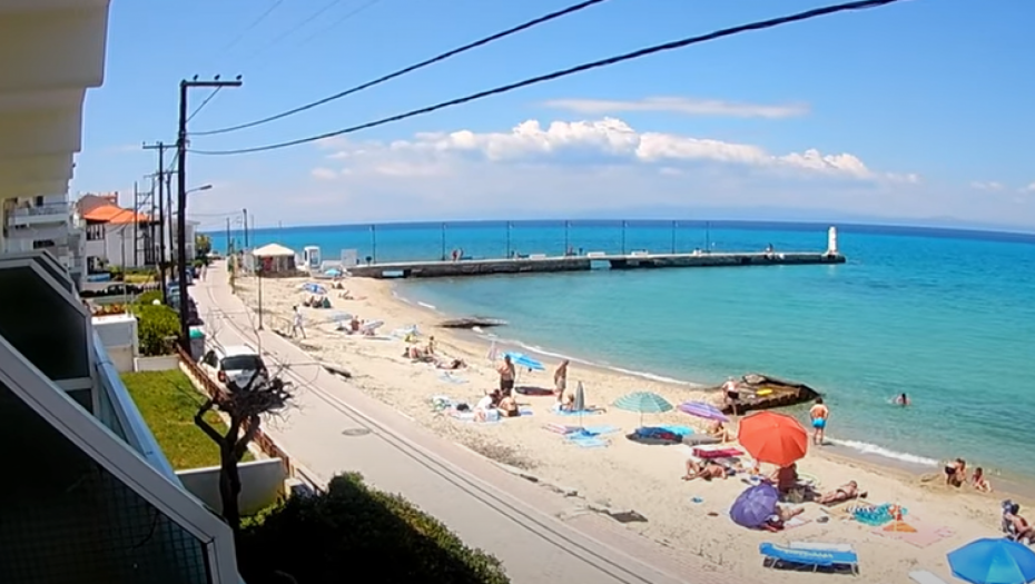 JOŠ JEDAN NAČIN DA IZBIJU NOVAC IZ DŽEPA, PA SE PRIPREMITE PRE ODLASKA Na plaži ovo skupo prodaju, mnogo zarađuju, vredi li
