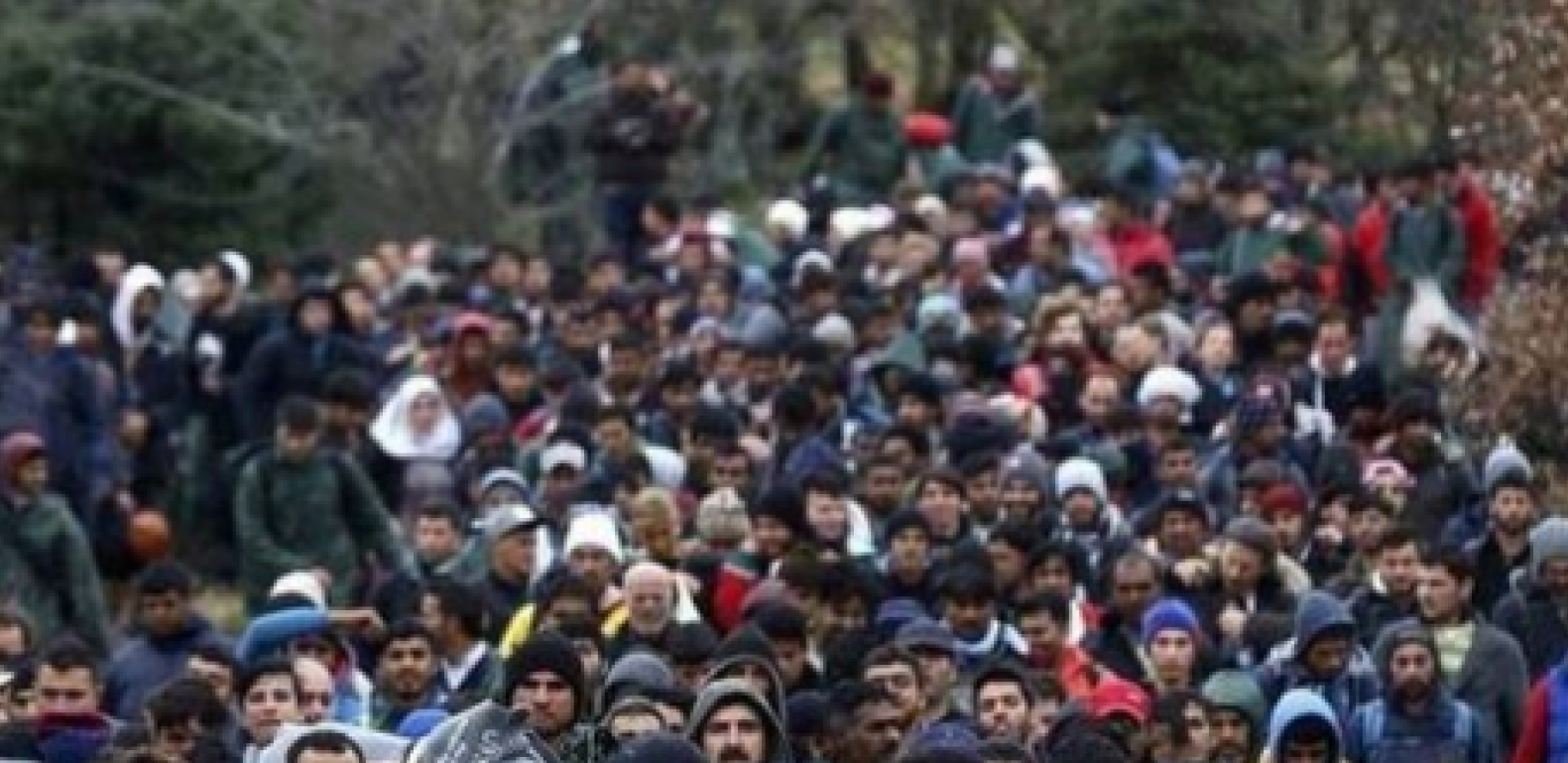 "OVO JE SAMO POČETAK!" Okupilo se preko 100.000 migranata, pokušaće masovni upad u Grčku