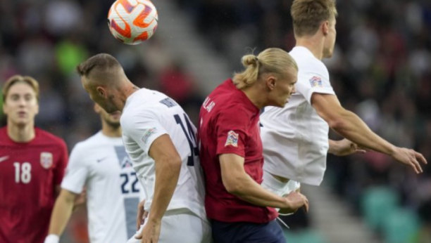 NEVEROVATAN PREOKRET NA "STOŽICAMA" Norvežani vodili, Haland ponovo pogodio, ali uporni Slovenci upisali pobedu