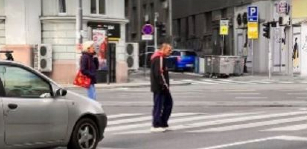 MANIJAK I DALJE PARADIRA PO BEOGRADU, LJUDI U PANICI Serijski silovatelj viđen u Bulevaru despota Stefana!