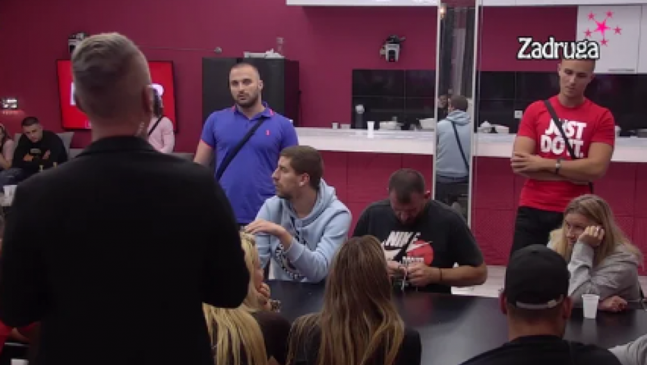 MUK U BELOJ KUĆI Zadrugari saznali za skandalozno tuširanje, stavili ih na stub srama