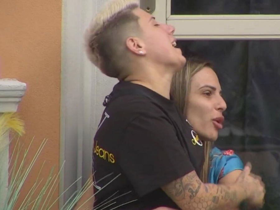 NA KORAK DO OZVANIČENJA VEZE Matora dala ovoj zadrugarki ponudu koja se ne odbija, pa se obratila njenim roditeljima