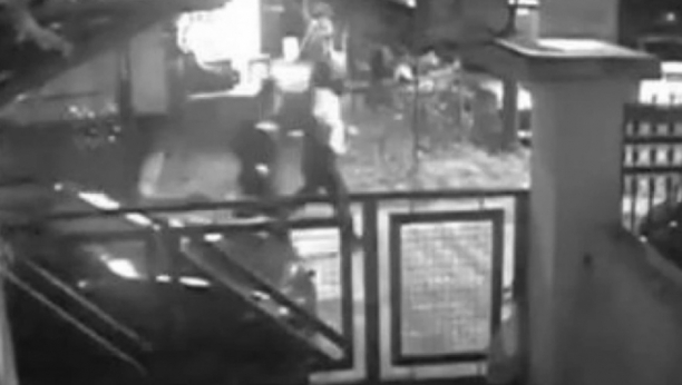 NEVEROVATAN SNIMAK IZ PODGORICE: Pogledajte kako su napadači pobegli nakon što su bacili bombu na kuću policajca (VIDEO)