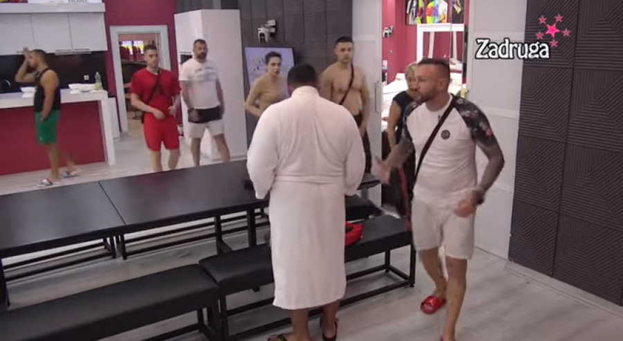 ŠA DOŽIVEO POMRAČENJE Nenad na ivici nervnog sloma, psovke i uvrede se ore Belom kućom