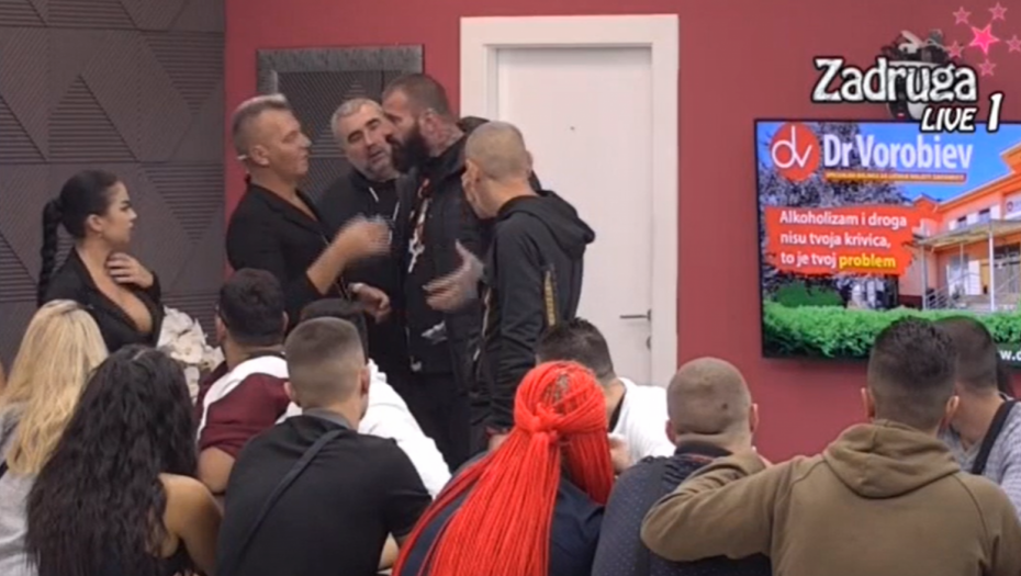 UMREĆU OD GLADA NIJE MI DOBRO Emil Kamenov se direktno obratio produkciji, unosio se Milanu Miloševiću u lice