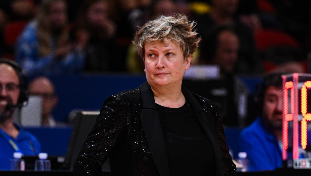 NIKO NEMA OVAKVOG TRENERA Evo zašto svi uvek gledaju u Marinu Maljković, selektorka stalno iznenadi (FOTO)