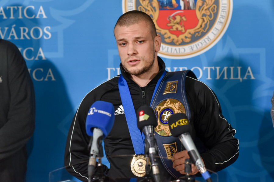 Gradonačelnik Bakić primio Sebastijana Nađa, osvajača zlatne medalje na Svetskom prvenstvu u Beogradu