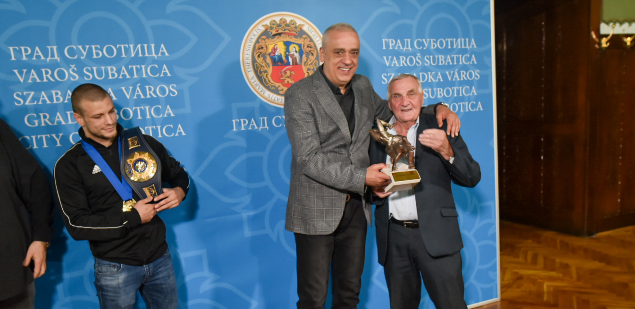 Gradonačelnik Bakić primio Sebastijana Nađa, osvajača zlatne medalje na Svetskom prvenstvu u Beogradu