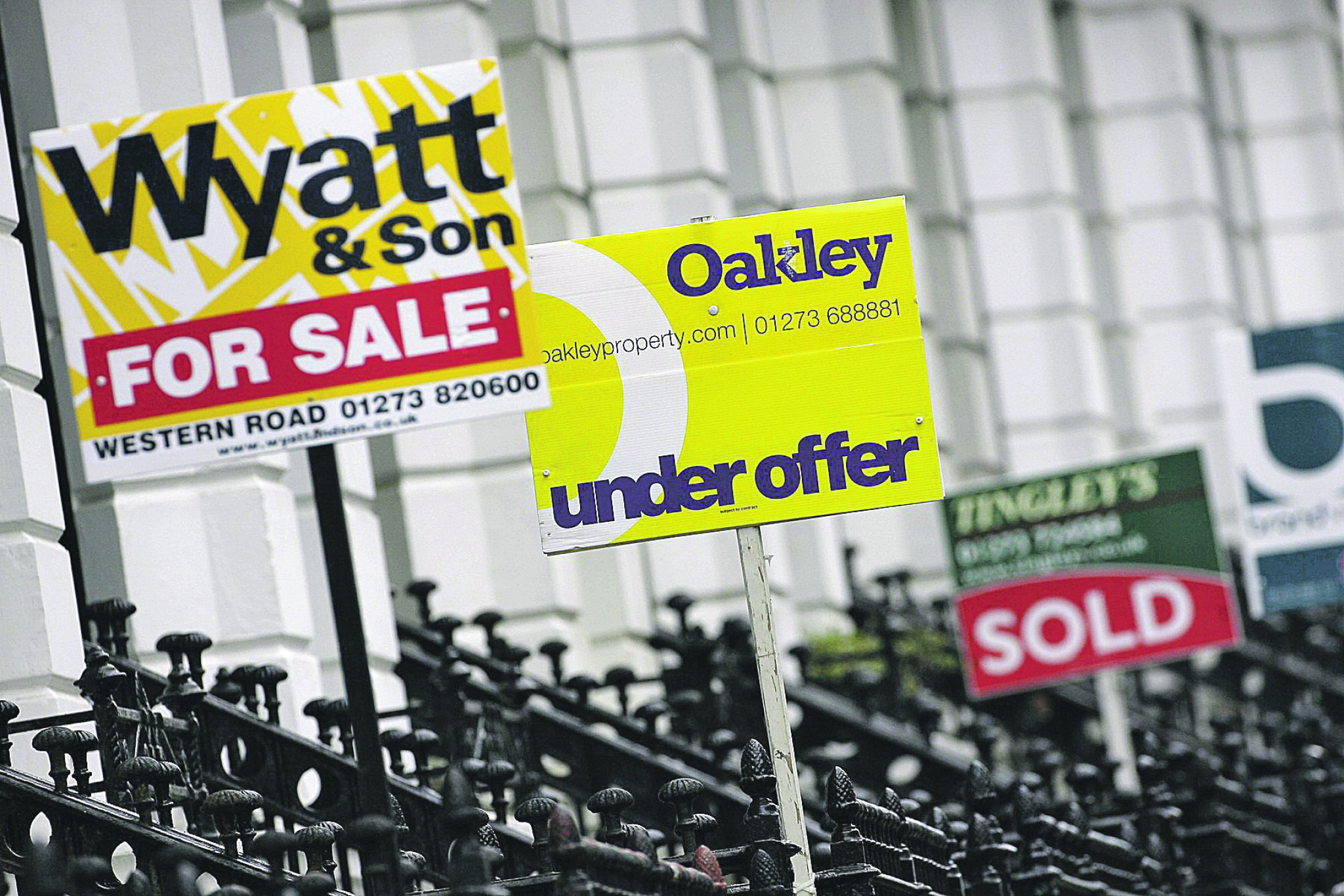 PUTIN OD BRITANACA PRAVI BESKUĆNIKE! Tržište nekretnina na Ostrvu pred potpunim raspadom, država nema rešenje za krizu