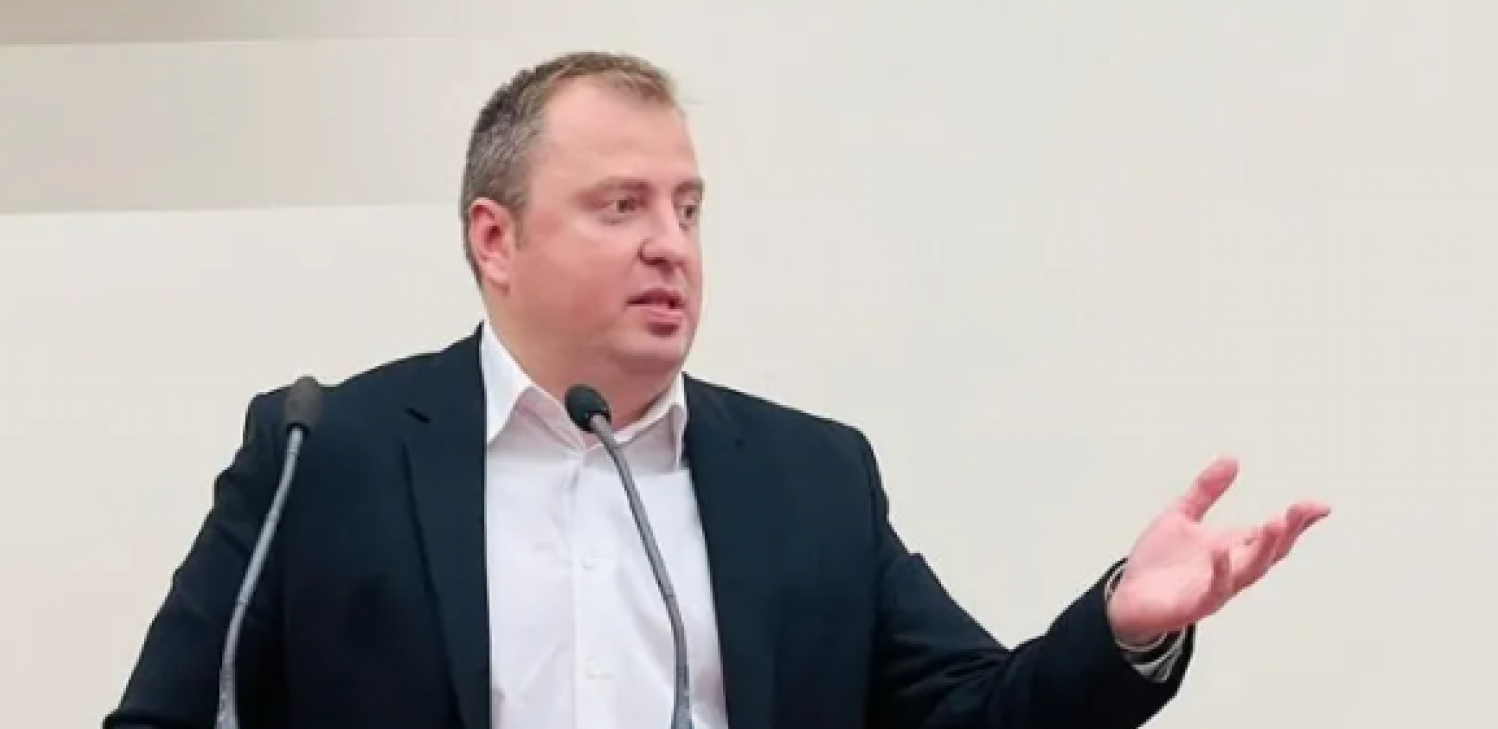 REAKCIJE NA ĐILASOVE GOVORNIKE: Obradović je marioneta, a Milivojević bi opet da ruši Srbiju