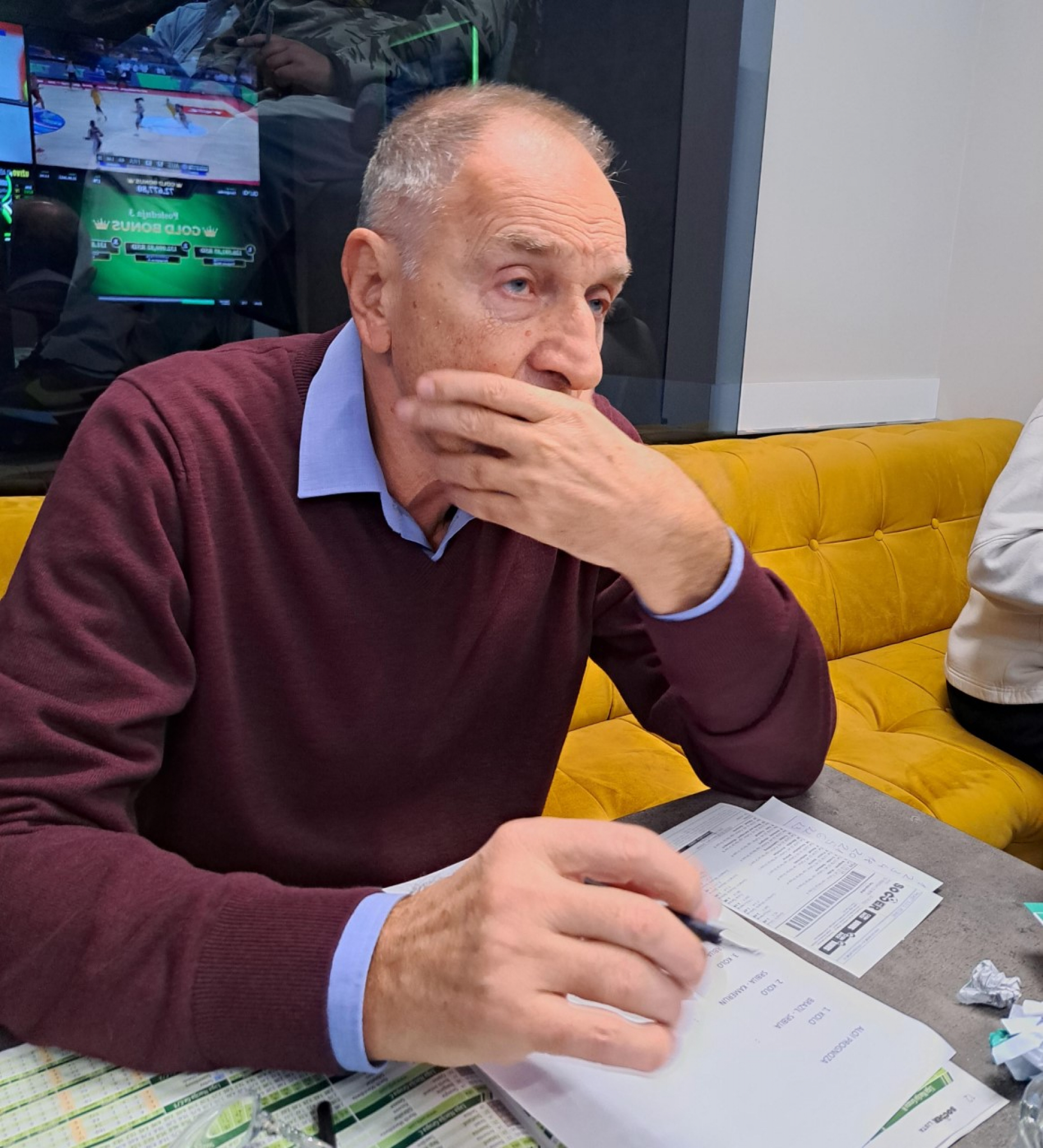 SAMO DA POBEDIMO NJIH, PA NEKA IDE ŽIVOT Pitali smo Beograđane kakvi su dometi Srbije u Kataru i prilično se iznenadili (FOTO)