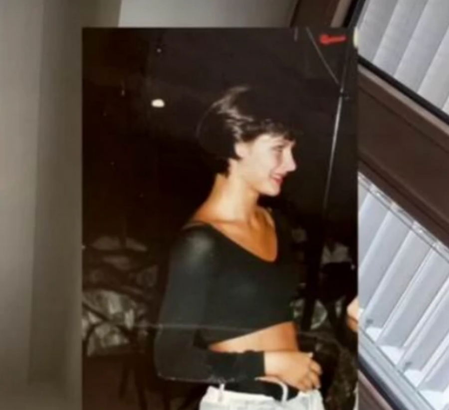 PEVAČICA POKAZALA KAKO JE IZGLEDALA U MLADOSTI Niko je nije prepoznao, a evo koliko se promenila (FOTO)