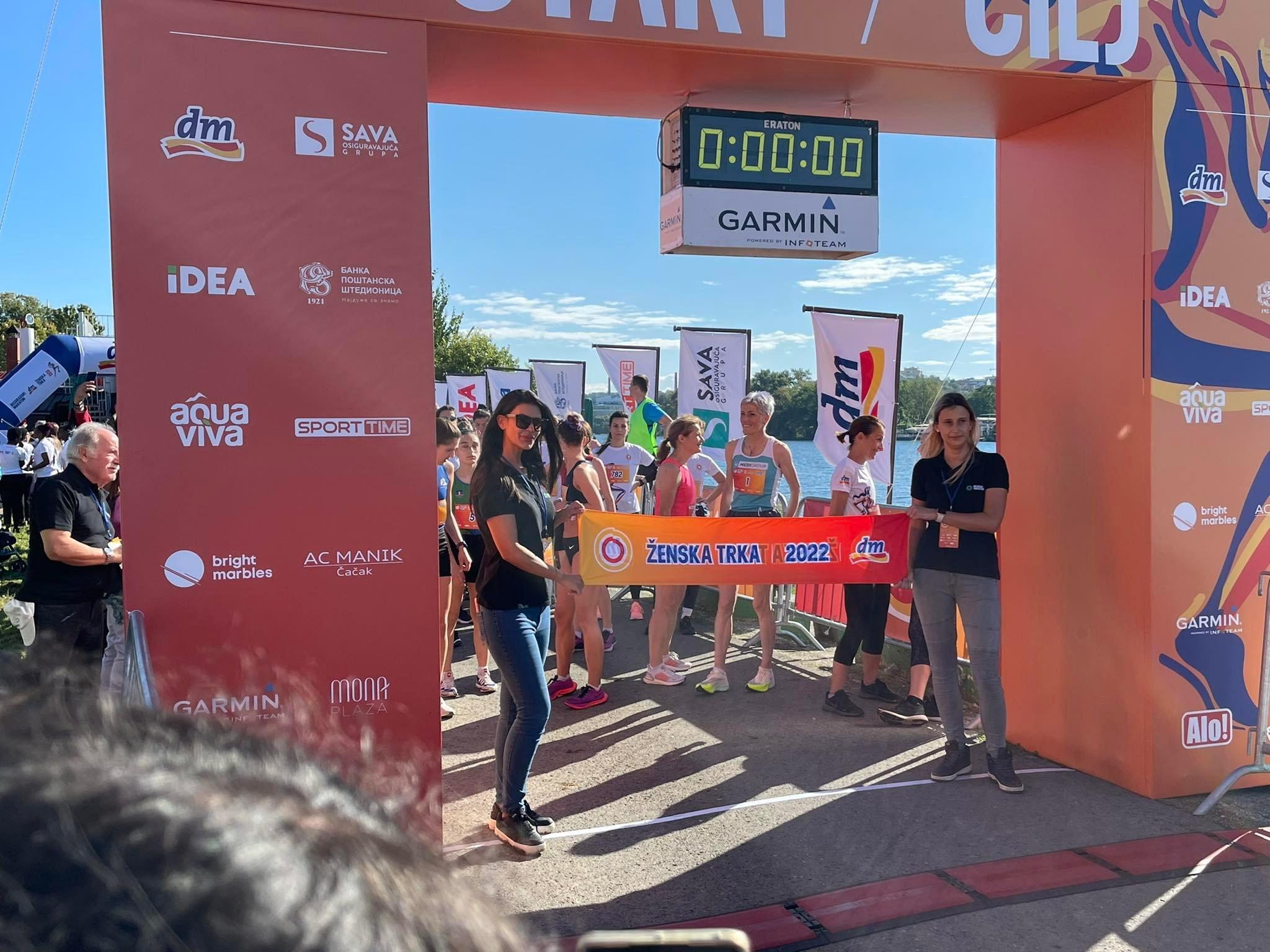 SPEKTAKL NA ADI CIGANLIJI Olivera Jevtić najbrža, dame iz Beograda poslale sjajnu sliku u svet (FOTO/VIDEO)